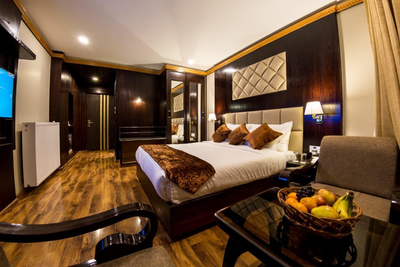 Royal Hillton Pahalgam Hotel Ngoại thất bức ảnh