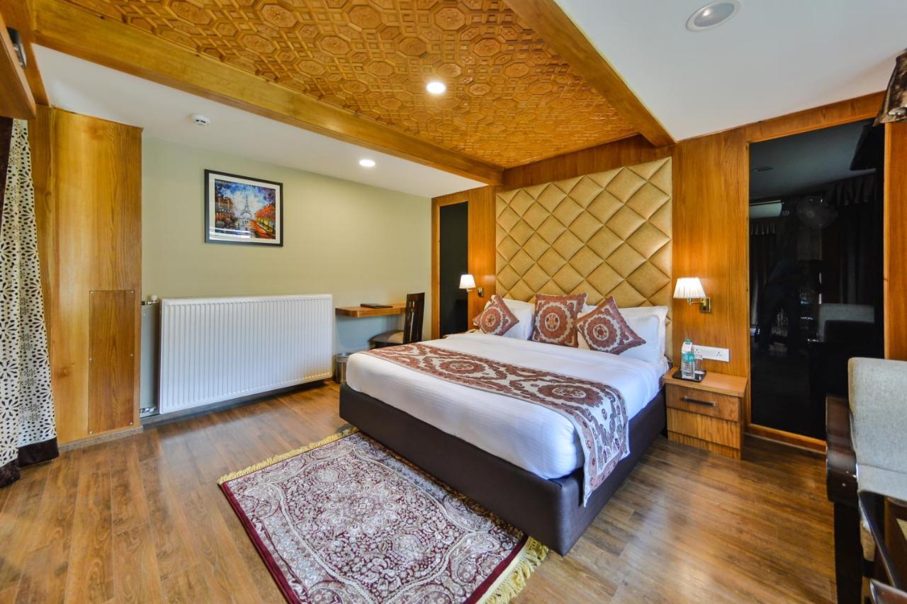 Royal Hillton Pahalgam Hotel Ngoại thất bức ảnh