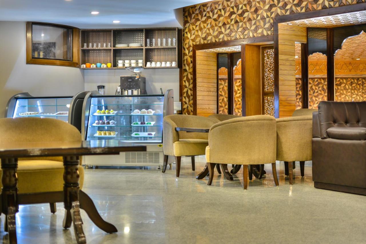 Royal Hillton Pahalgam Hotel Ngoại thất bức ảnh