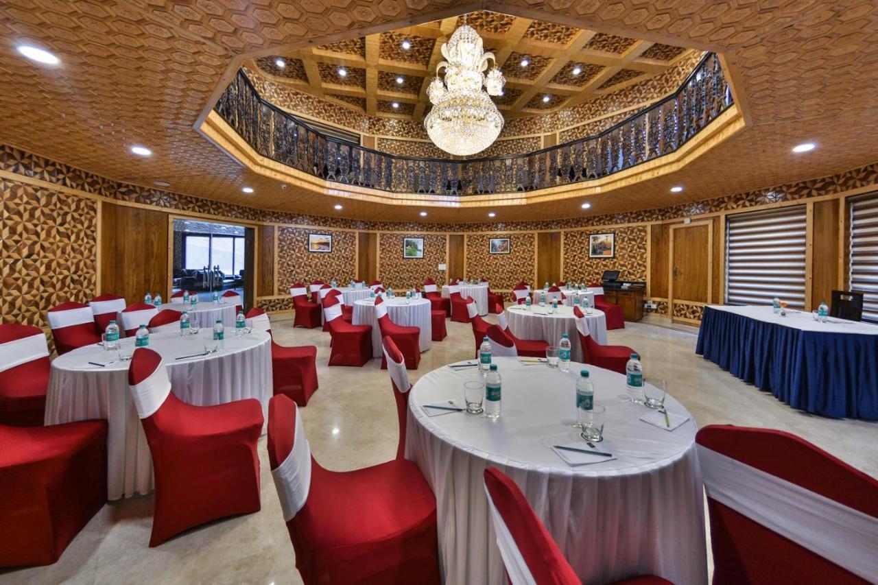 Royal Hillton Pahalgam Hotel Ngoại thất bức ảnh